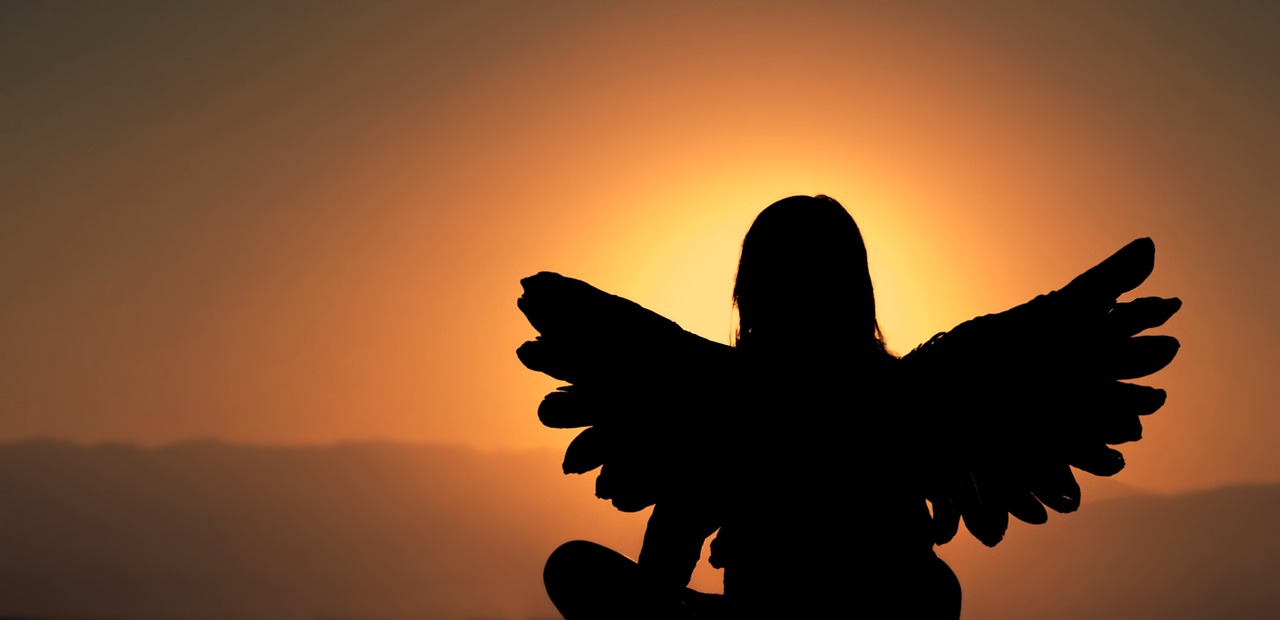 Angel, evening sun, mountains — Pot Odds and Equity: Simple Guide for Master Poker