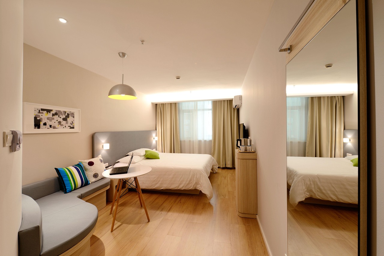 Hotel, room, new product — Real-Time Leaderboard Features in 51 Game App