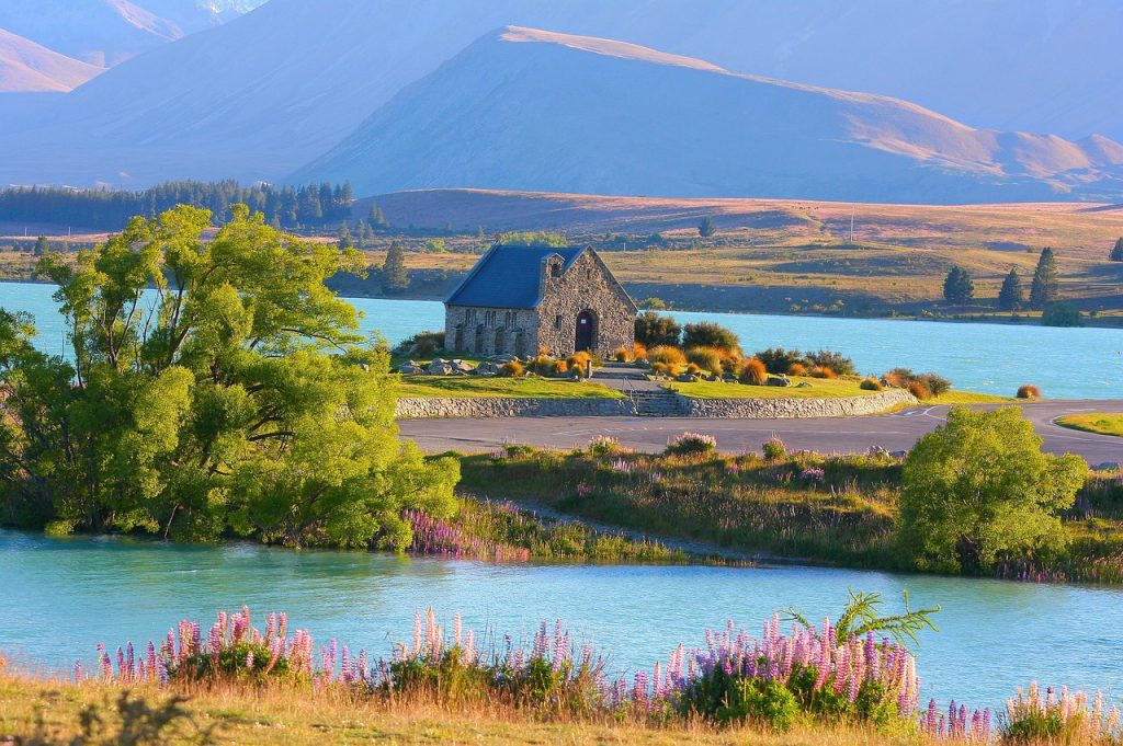 Lake tekapo, new zealand, church — Responsible Gaming on Spartan Poker